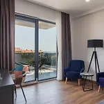 Villa Bellatrix In With Front And Sea View Fažana