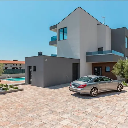 Bellatrix In With Front And Sea View