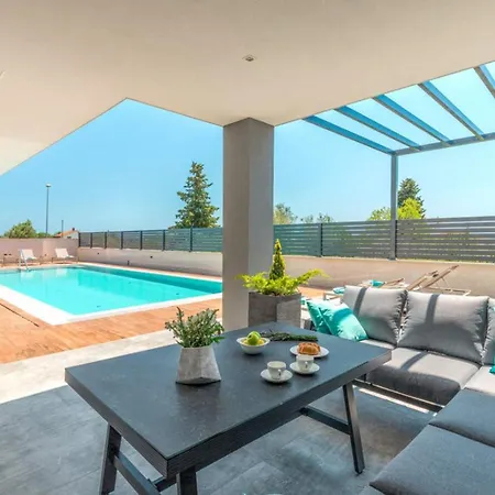 Bellatrix In With Front And Sea View