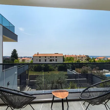 Bellatrix In With Front And Sea View Fažana