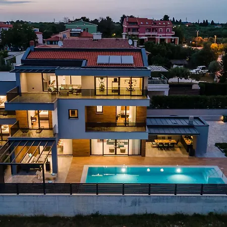 Bellatrix In With Front And Sea View * Fažana